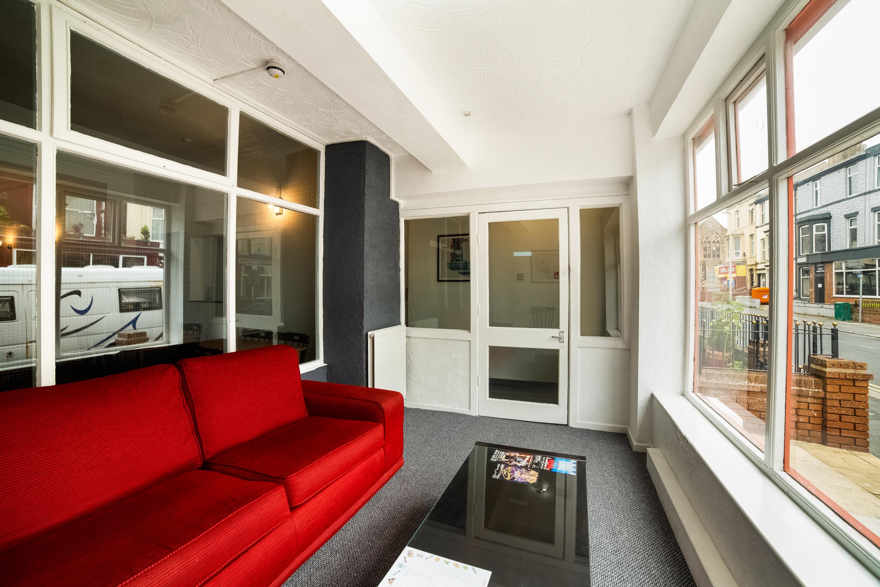 Bank Street Hotel Blackpool Bagian luar foto